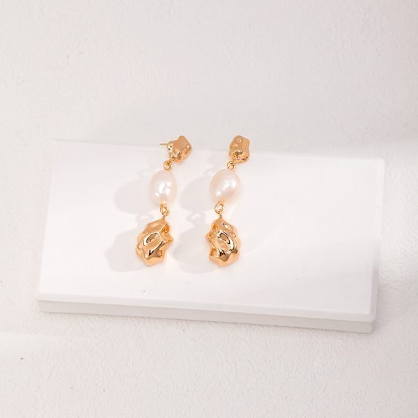 Natural Pearl Earrings