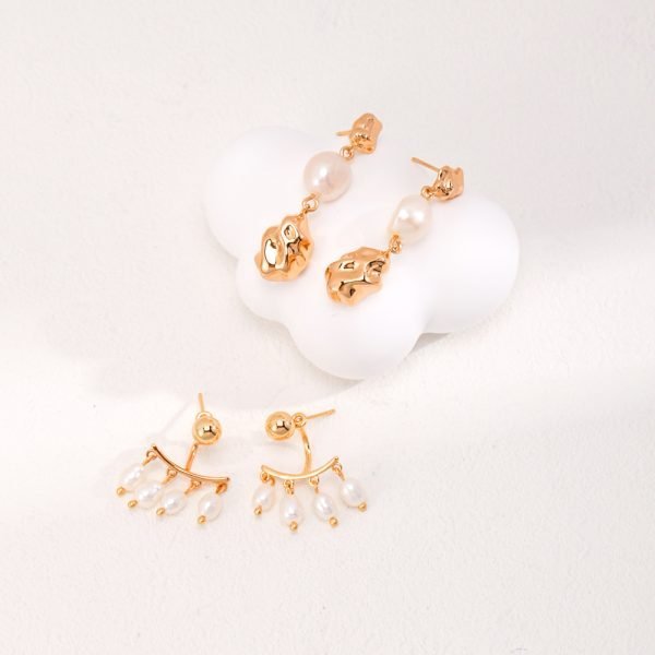 Natural Pearl Earrings