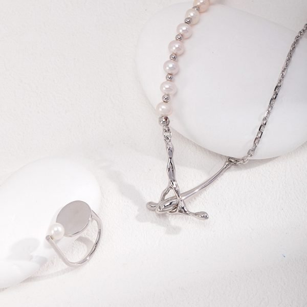 Silver Pearl Necklace